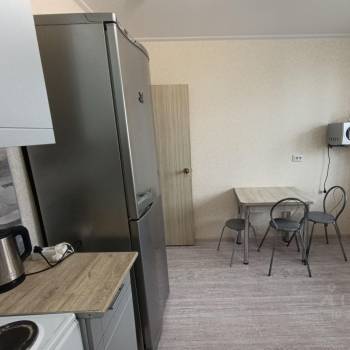 Сдается 1-комнатная квартира, 38 м²
