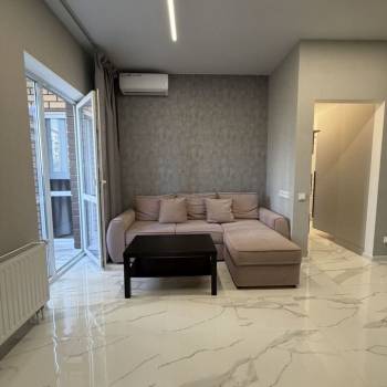 Сдается 1-комнатная квартира, 39 м²