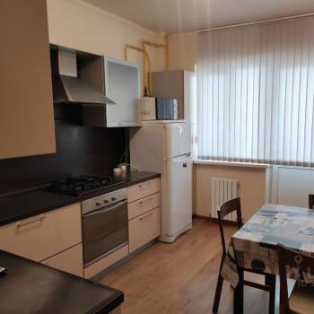 Сдается 1-комнатная квартира, 50,1 м²