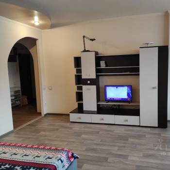 Сдается 1-комнатная квартира, 50,1 м²