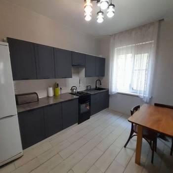 Продается Дом, 198 м²
