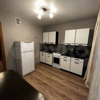 Сдается 1-комнатная квартира, 37 м²