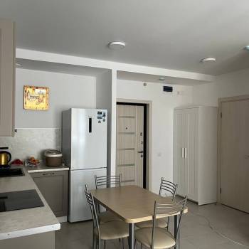 Продается 1-комнатная квартира, 35 м²