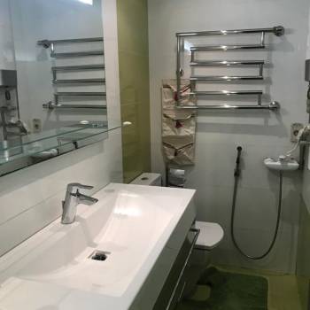 Сдается 1-комнатная квартира, 70 м²