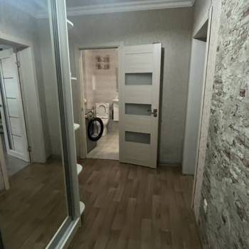 Продается 1-комнатная квартира, 53 м²