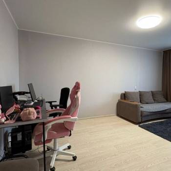 Продается 1-комнатная квартира, 37,3 м²