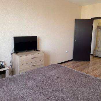 Продается 1-комнатная квартира, 36,8 м²