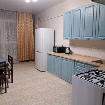 Сдается 2-х комнатная квартира, 65 м²