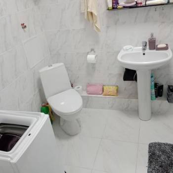 Сдается 2-х комнатная квартира, 77 м²