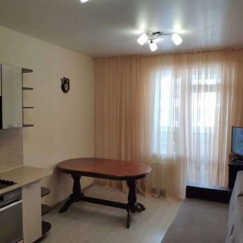 Продается 1-комнатная квартира, 45 м²