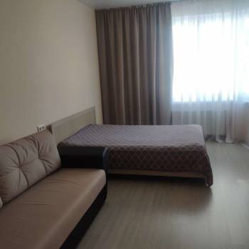 Продается 1-комнатная квартира, 45 м²