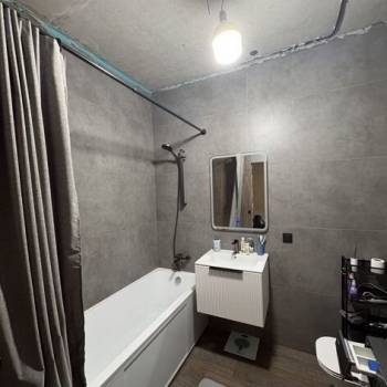 Продается 2-х комнатная квартира, 61 м²