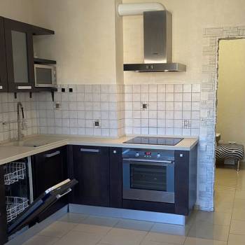 Сдается Многокомнатная квартира, 100 м²
