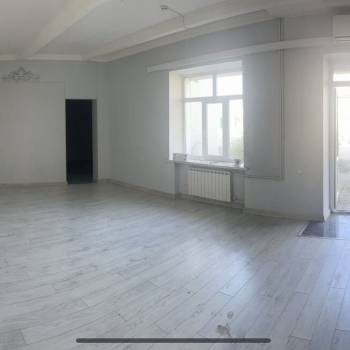 Сдается Нежилое помещение, 107 м²