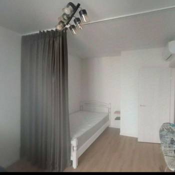 Продается 1-комнатная квартира, 35 м²