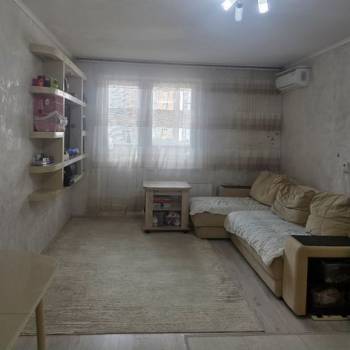 Продается 1-комнатная квартира, 41,6 м²