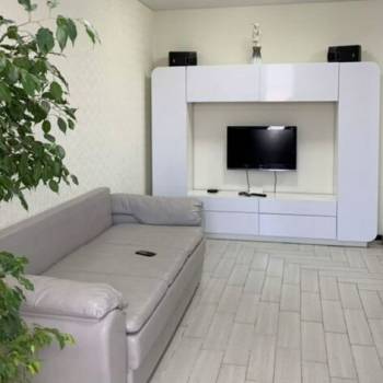 Продается 1-комнатная квартира, 38 м²
