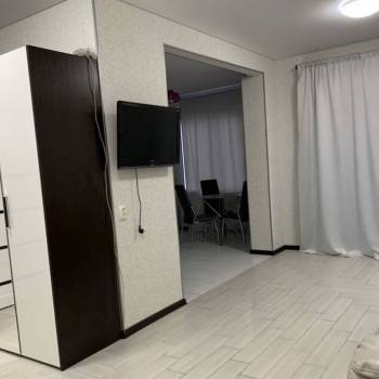 Продается 1-комнатная квартира, 38 м²