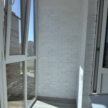 Сдается 1-комнатная квартира, 42 м²