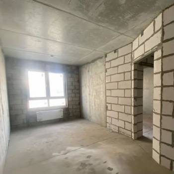 Продается 1-комнатная квартира, 38 м²