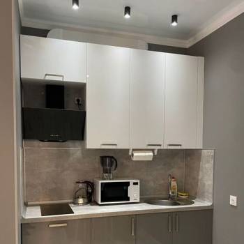 Продается 1-комнатная квартира, 32 м²