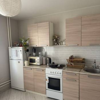 Сдается 1-комнатная квартира, 39 м²