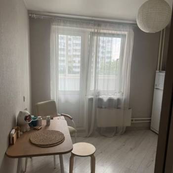 Сдается 1-комнатная квартира, 39 м²