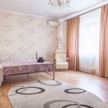 Сдается Многокомнатная квартира, 100 м²