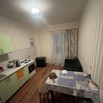 Сдается 1-комнатная квартира, 42 м²