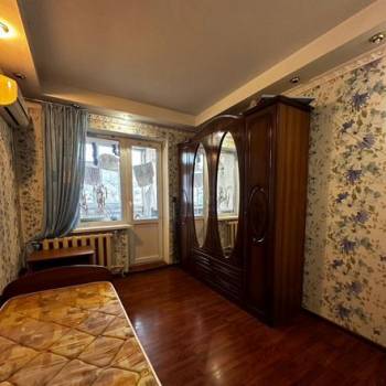 Продается 3-х комнатная квартира, 64 м²