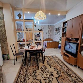 Продается 1-комнатная квартира, 42,4 м²