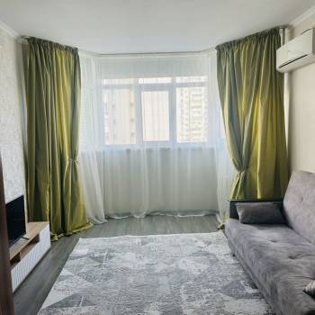 Сдается 1-комнатная квартира, 44 м²