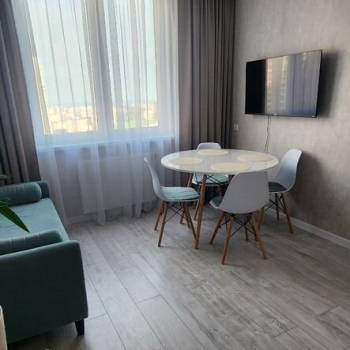 Сдается 1-комнатная квартира, 43 м²