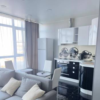 Сдается 1-комнатная квартира, 43 м²