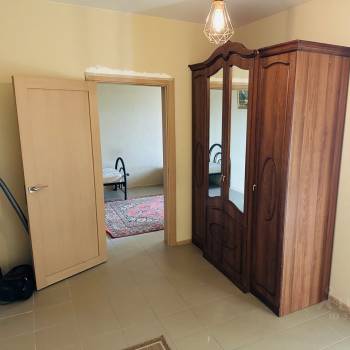 Продается 1-комнатная квартира, 61,4 м²