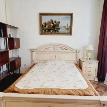 Сдается 2-х комнатная квартира, 80 м²