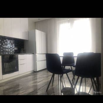 Сдается 1-комнатная квартира, 50 м²