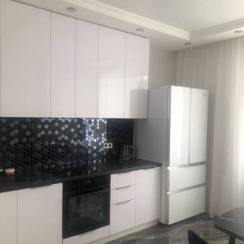 Сдается 1-комнатная квартира, 50 м²