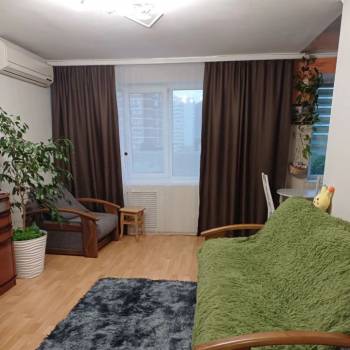 Сдается Многокомнатная квартира, 64 м²
