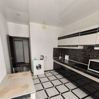 Сдается 1-комнатная квартира, 37,4 м²
