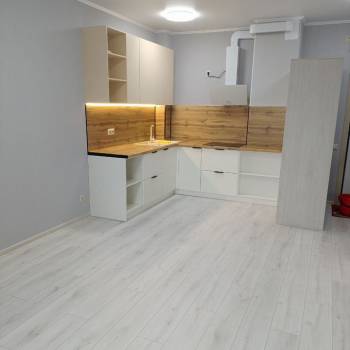 Сдается 1-комнатная квартира, 40,7 м²