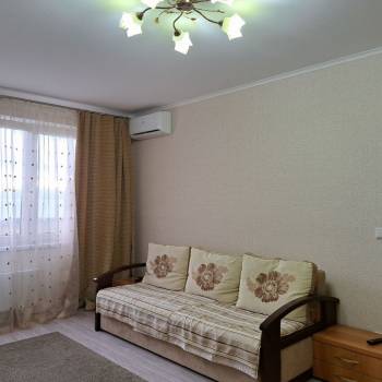Сдается 1-комнатная квартира, 42 м²