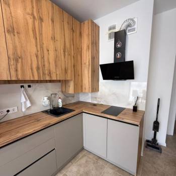 Сдается 1-комнатная квартира, 42 м²