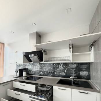 Продается 3-х комнатная квартира, 105 м²