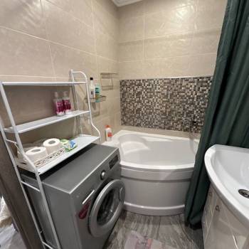 Продается 1-комнатная квартира, 38 м²