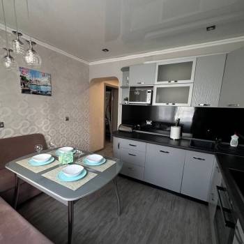 Продается 1-комнатная квартира, 38 м²