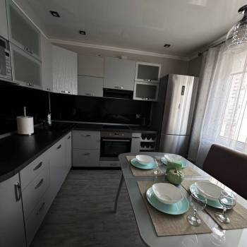 Продается 1-комнатная квартира, 38 м²