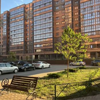 Сдается 1-комнатная квартира, 46 м²