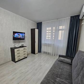 Сдается 1-комнатная квартира, 46 м²