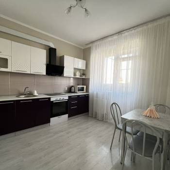 Сдается 1-комнатная квартира, 46 м²